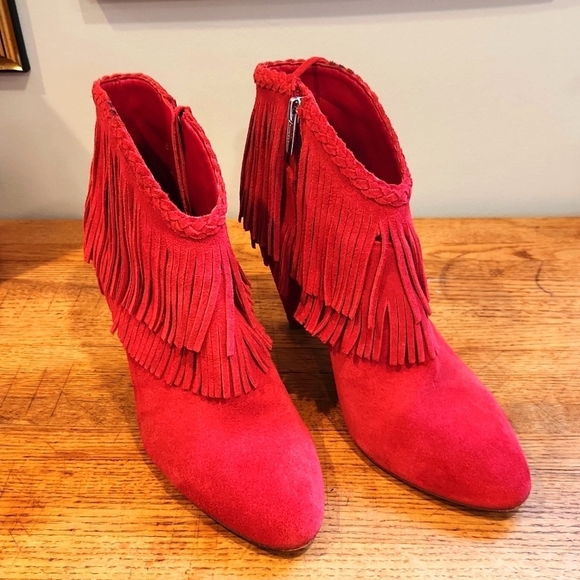 Vince Camuto Shoes - VINCE Camuto Pink "Erichan" Fringe Suede Booties women's 8.5 Barbiecore